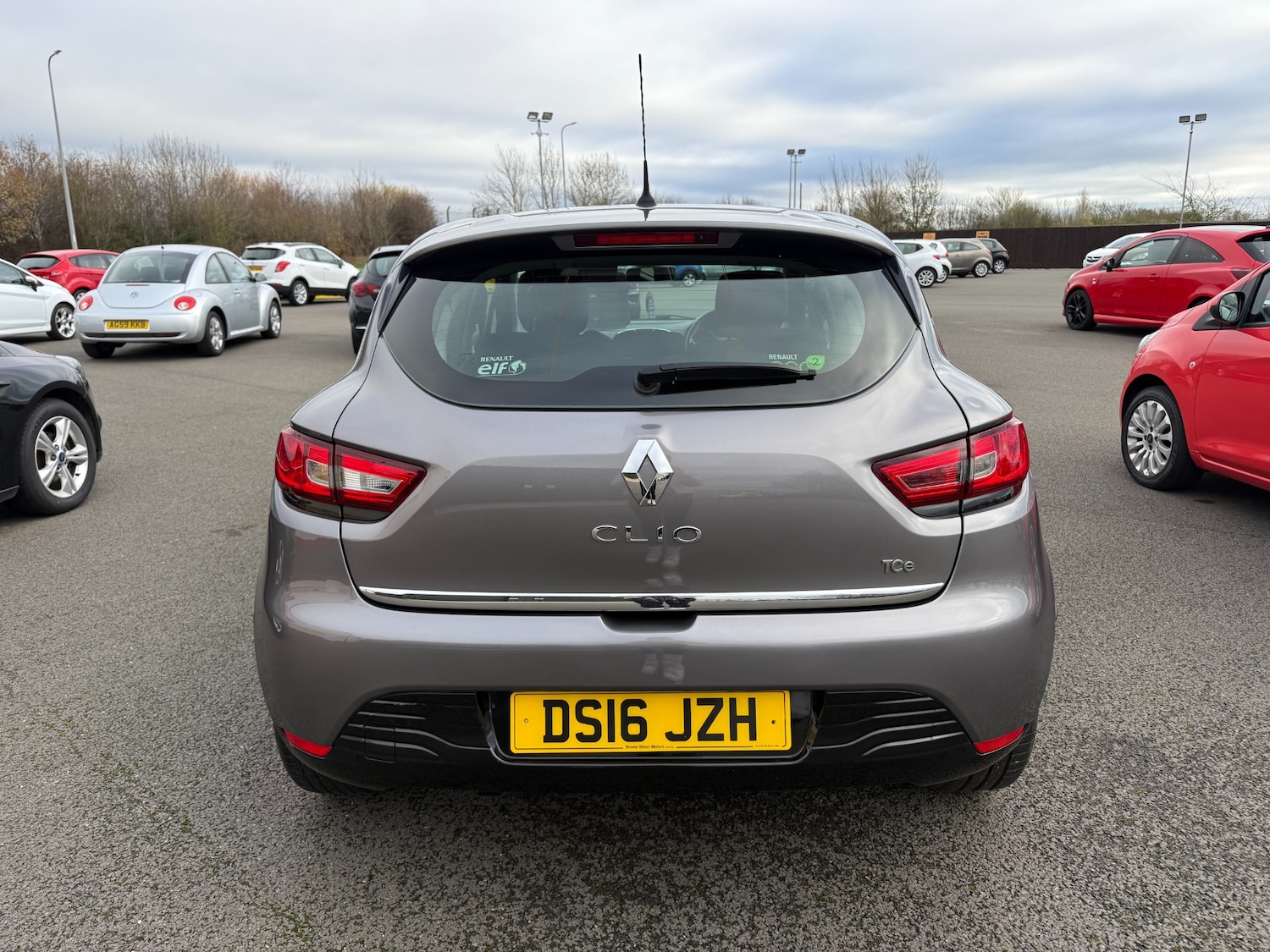 Used Renault Clio 2016 for sale - 76638025: Photo 5