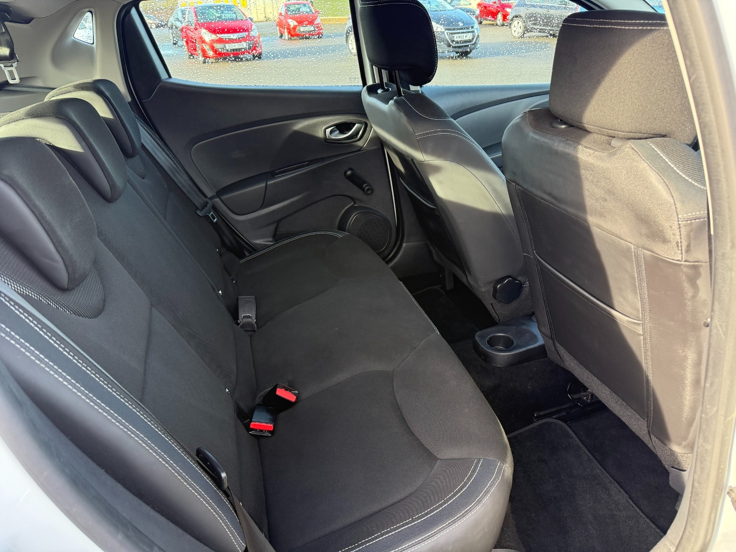 Used Renault Clio 2016 for sale - 76625540: Photo 4