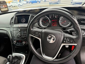 Used Vauxhall Insignia 2013 for sale - 76221890: Photo