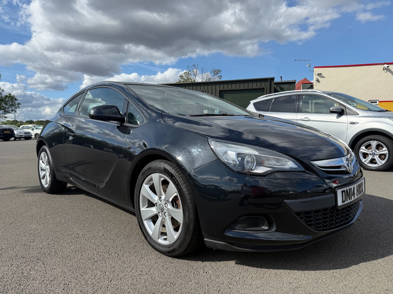 Used Vauxhall Astra GTC 2014 for sale - 76221617: Photo 2