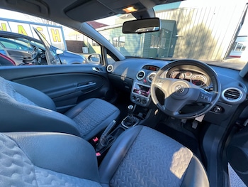 Used Vauxhall Corsa 2011 for sale - 76230907: Photo