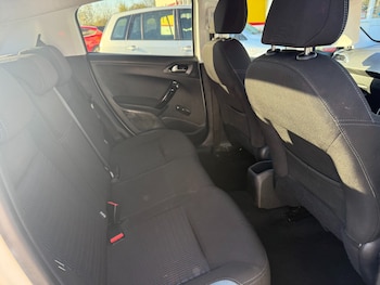 Used Peugeot 208 2013 for sale - 76611348: Photo