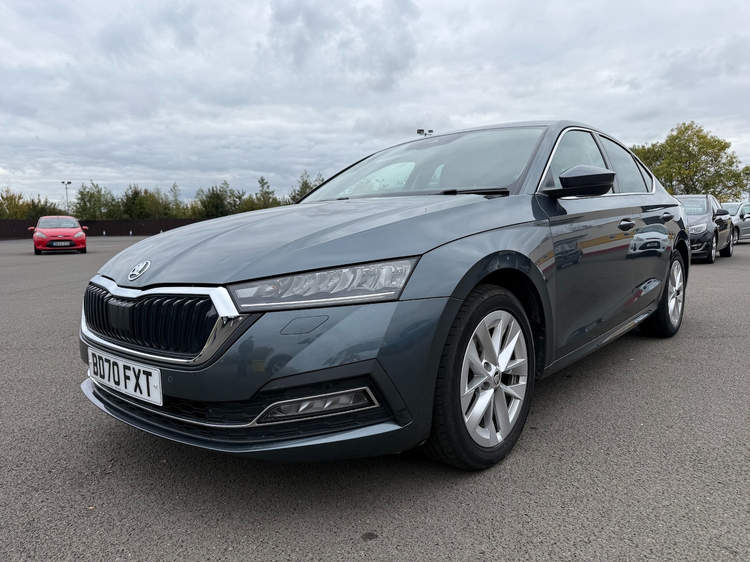 Used Skoda Octavia 2020 for sale - 76289667: Photo 2