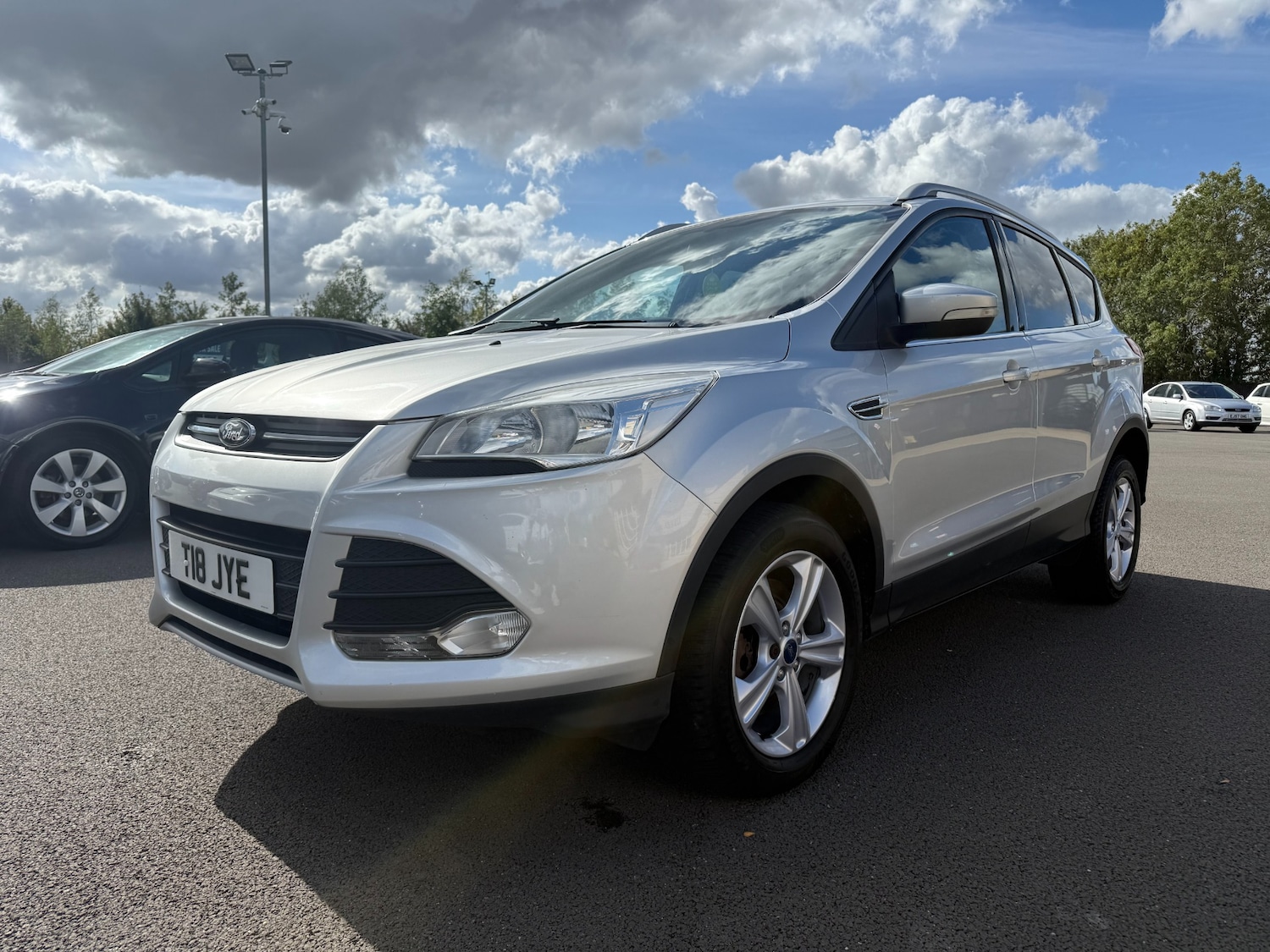 Used Ford Kuga 2013 for sale - 76221884: Photo 2
