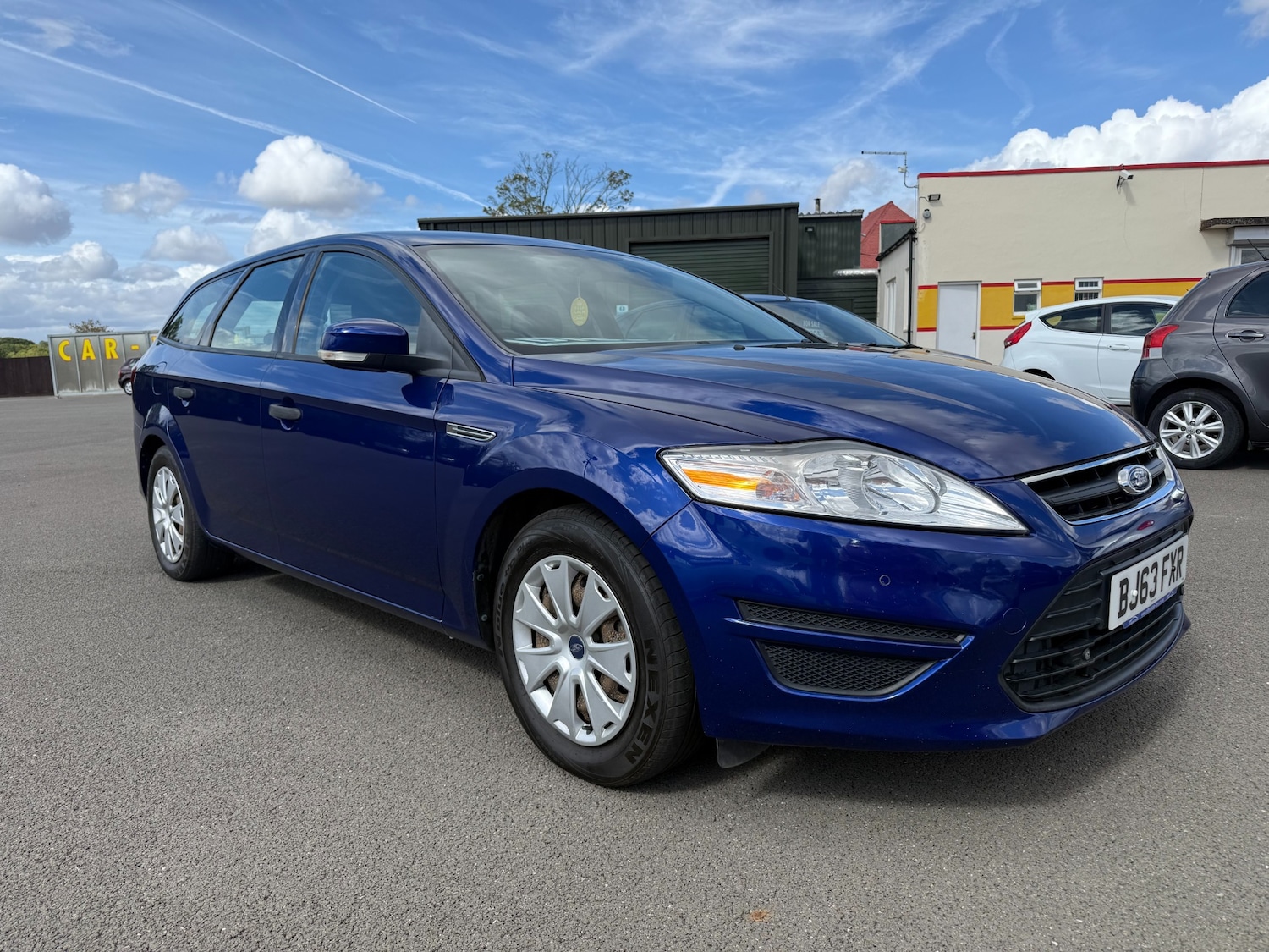 Used Ford Mondeo 2013 for sale - 76221645: Photo 2