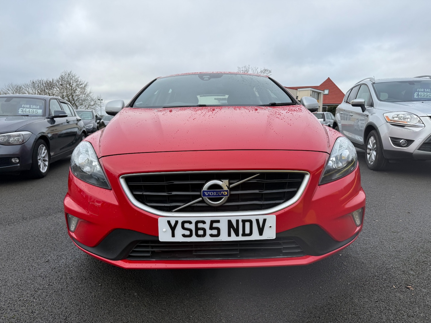 Used Volvo V40 2015 for sale - 76719139: Photo 1