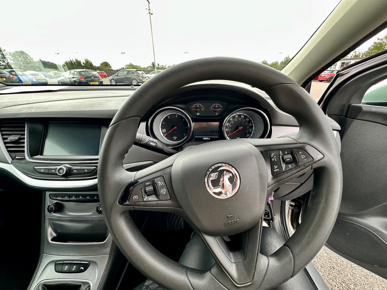 Used Vauxhall Astra 2016 for sale - 76219237: Photo 3