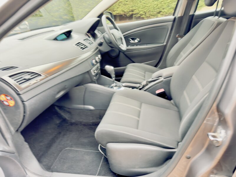 Used Renault Megane 2014 for sale - 77211307: Photo 6