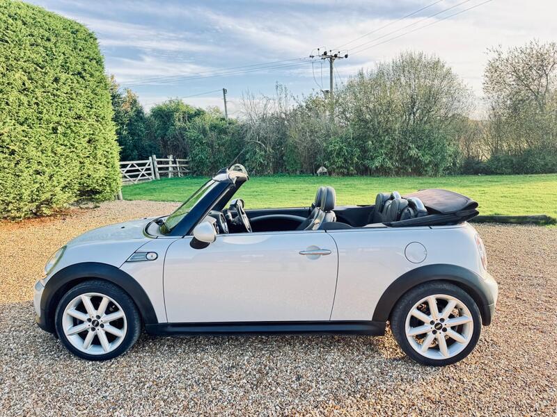 Used MINI Convertible 2014 for sale - 76920139: Photo 18