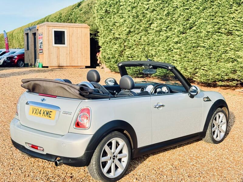 Used MINI Convertible 2014 for sale - 76920139: Photo 23