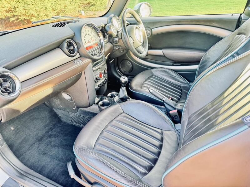 Used MINI Convertible 2014 for sale - 76920139: Photo 36