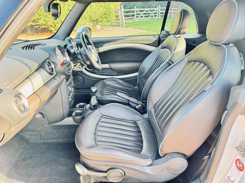 Used MINI Convertible 2014 for sale - 76920139: Photo 37