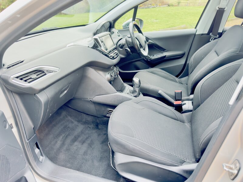 Used Peugeot 208 2016 for sale - 77187294: Photo 28