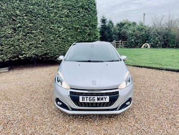 Used Peugeot 208 2016 for sale - 77187294: Photo