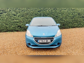 Used Peugeot 208 2012 for sale - 77477039: Photo