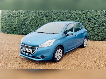 Used Peugeot 208 2012 for sale - 77477039: Photo