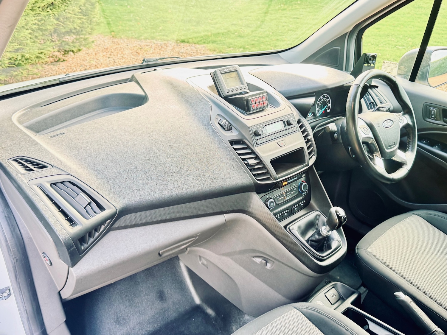 Used Ford Transit Connect 2018 for sale - 76892369: Photo 15