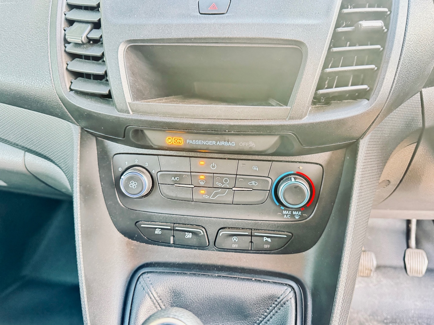 Used Ford Transit Connect 2018 for sale - 76892369: Photo 20