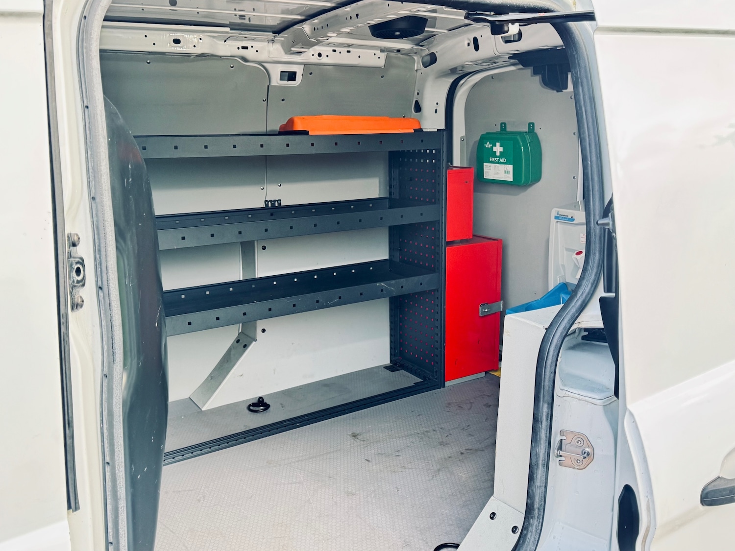 Used Ford Transit Connect 2018 for sale - 76892369: Photo 25