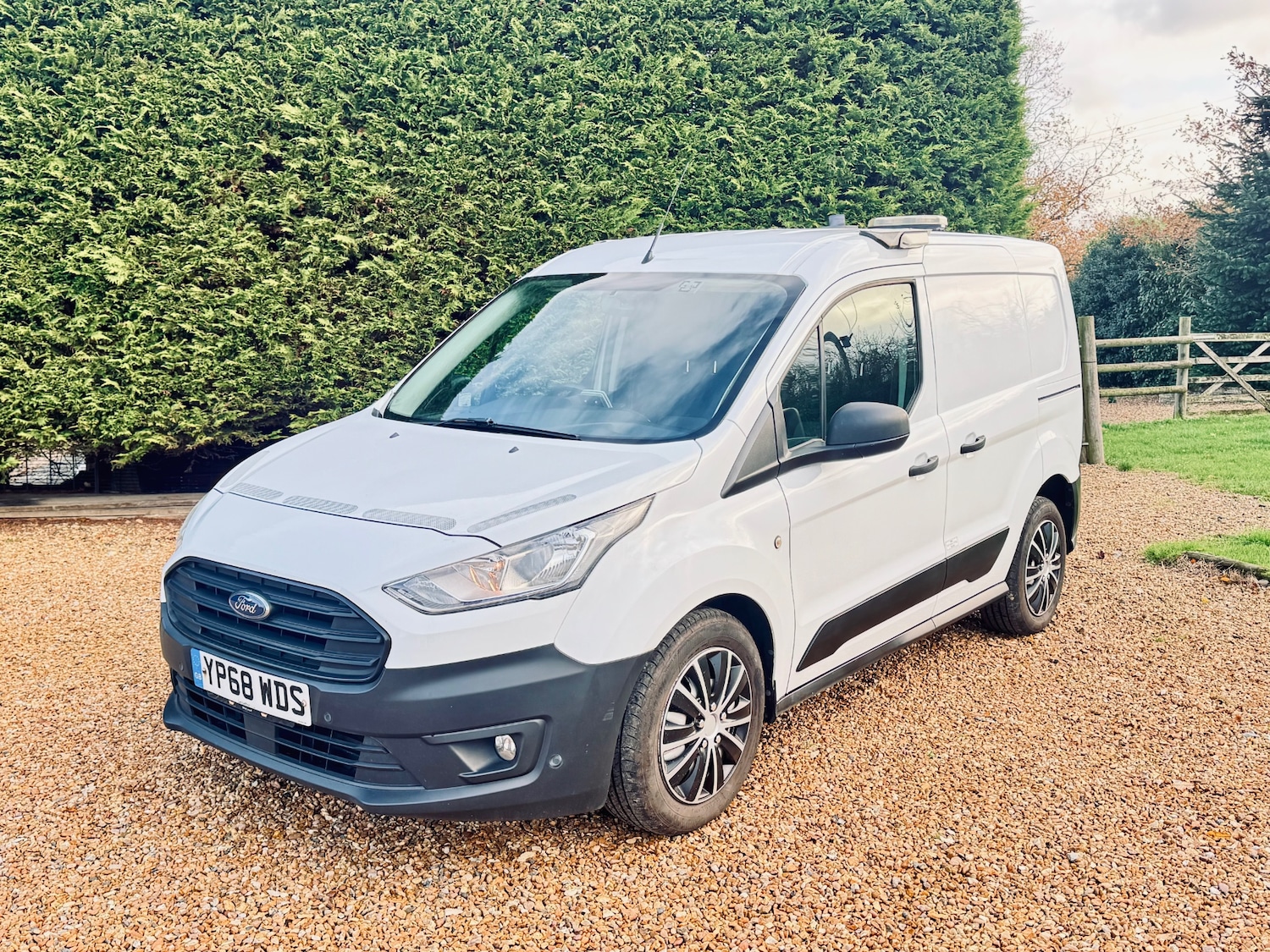 Used Ford Transit Connect 2018 for sale - 76892369: Photo 3