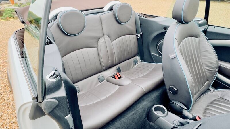 Used MINI Convertible 2014 for sale - 77354985: Photo 41