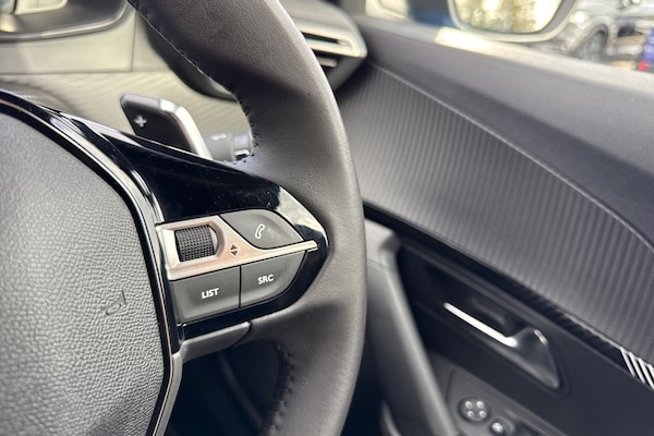 Used Peugeot 2008 2023 for sale - 76218635: Photo 38