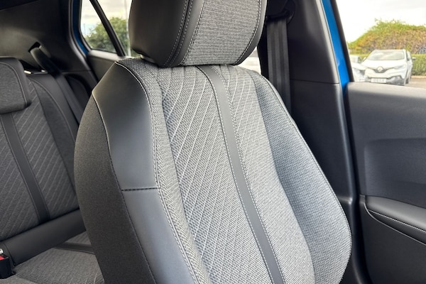 Used Peugeot 2008 2023 for sale - 76218635: Photo 57