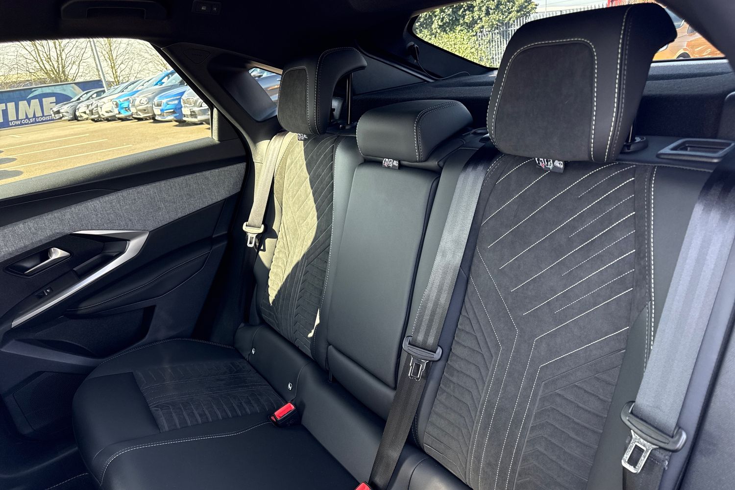 Used Peugeot E-3008 2026 for sale - 76250629: Photo 18