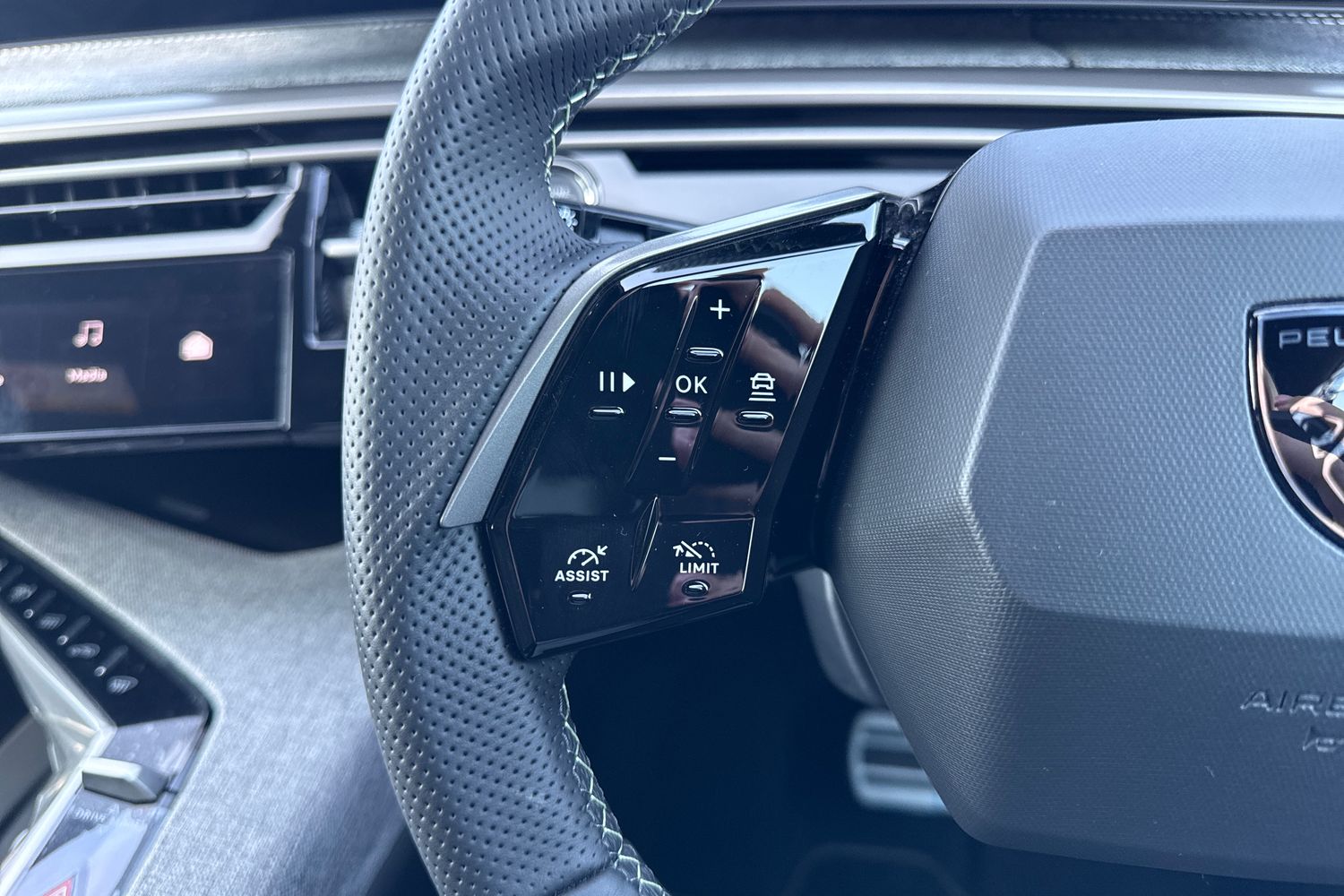 Used Peugeot E-3008 2026 for sale - 76250629: Photo 39