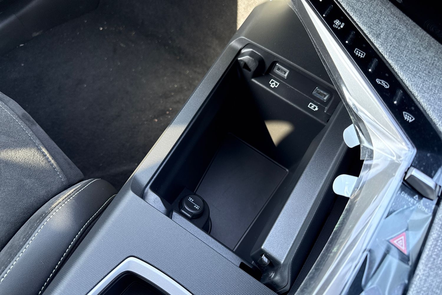 Used Peugeot E-3008 2026 for sale - 76250629: Photo 58