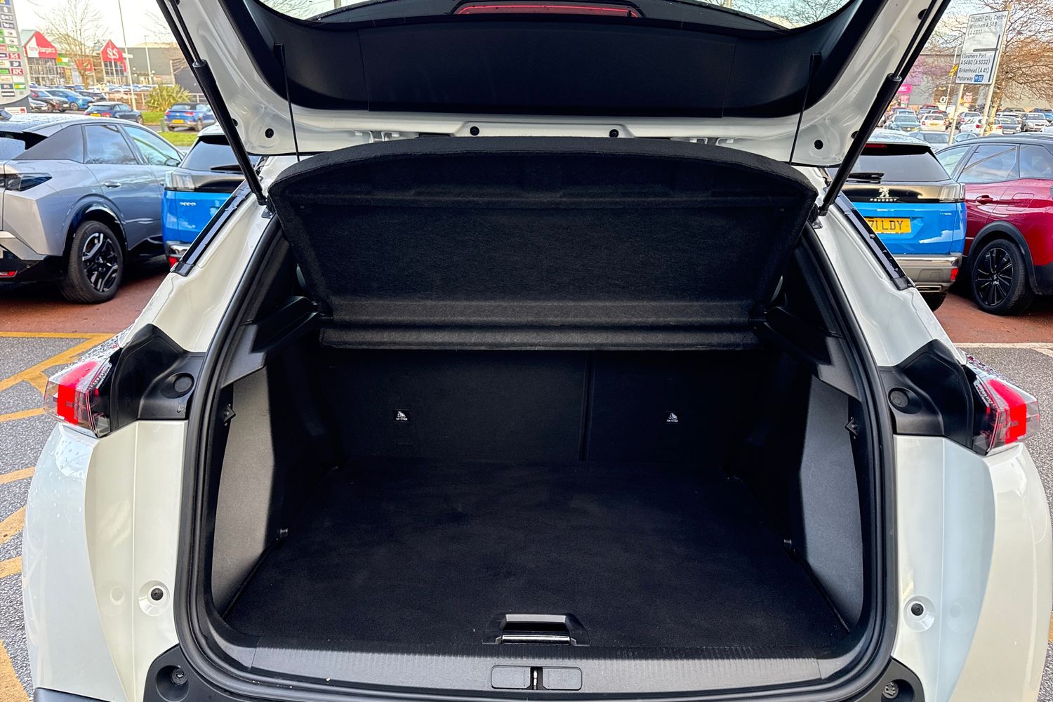 Used Peugeot 2008 2022 for sale - 77128881: Photo 6