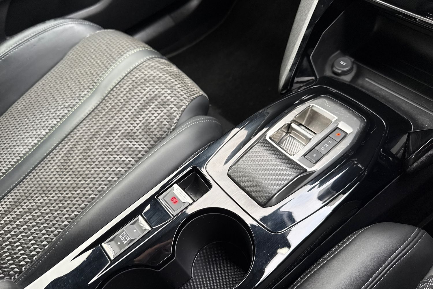 Used Peugeot 2008 2022 for sale - 77390127: Photo 22