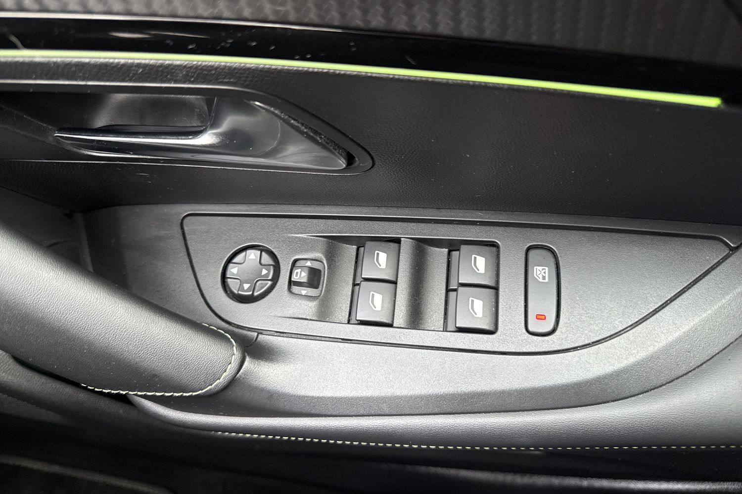 Used Peugeot 2008 2022 for sale - 77390127: Photo 42