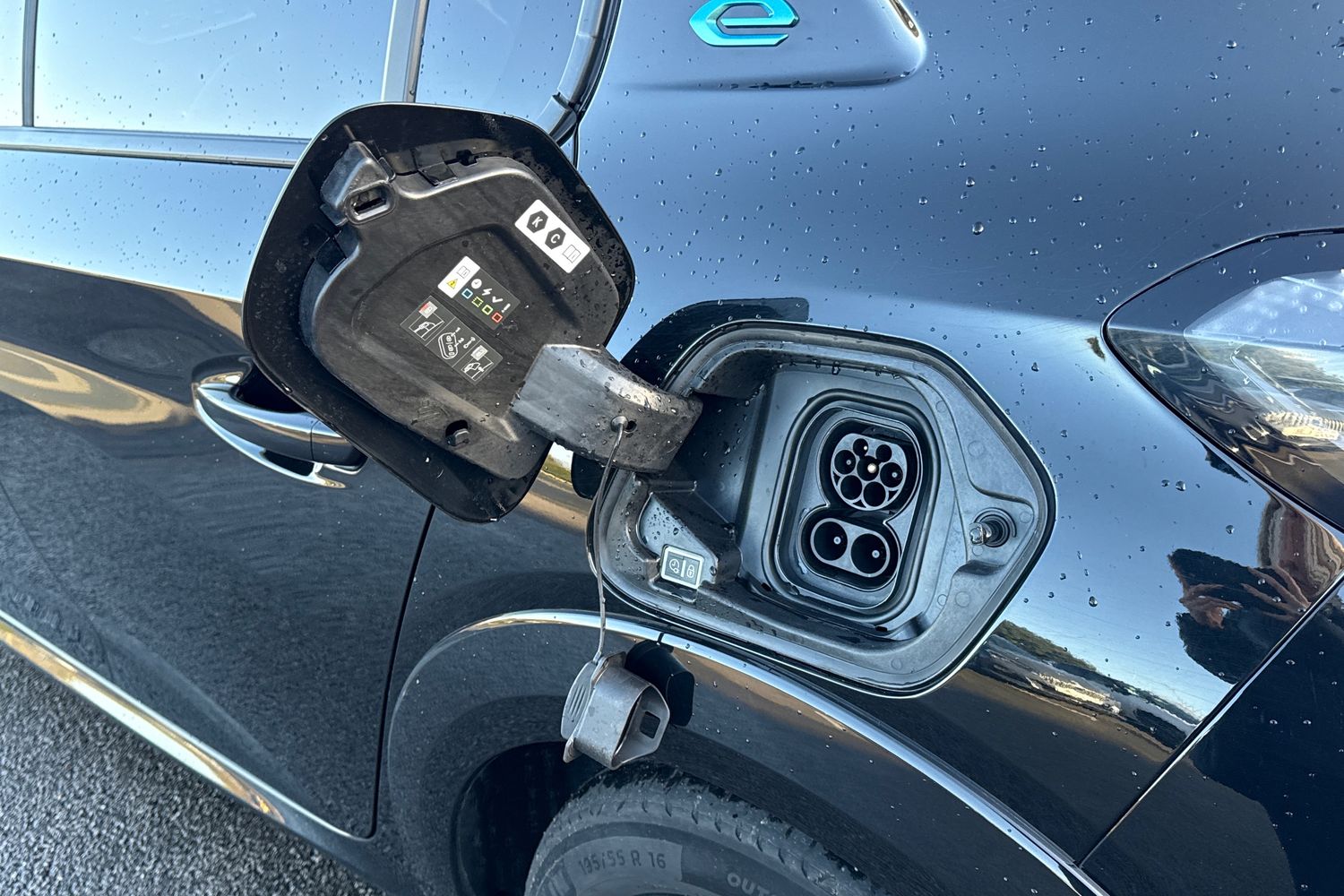 Used Peugeot E-208 2021 for sale - 76902611: Photo 37