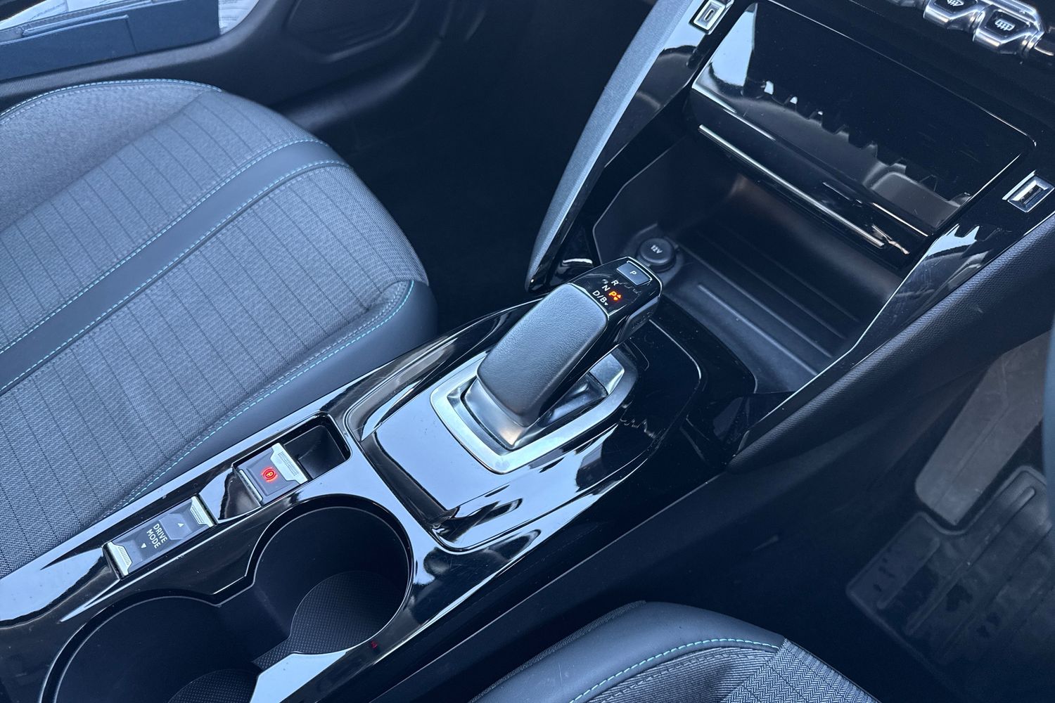 Used Peugeot E-208 2021 for sale - 76902611: Photo 55