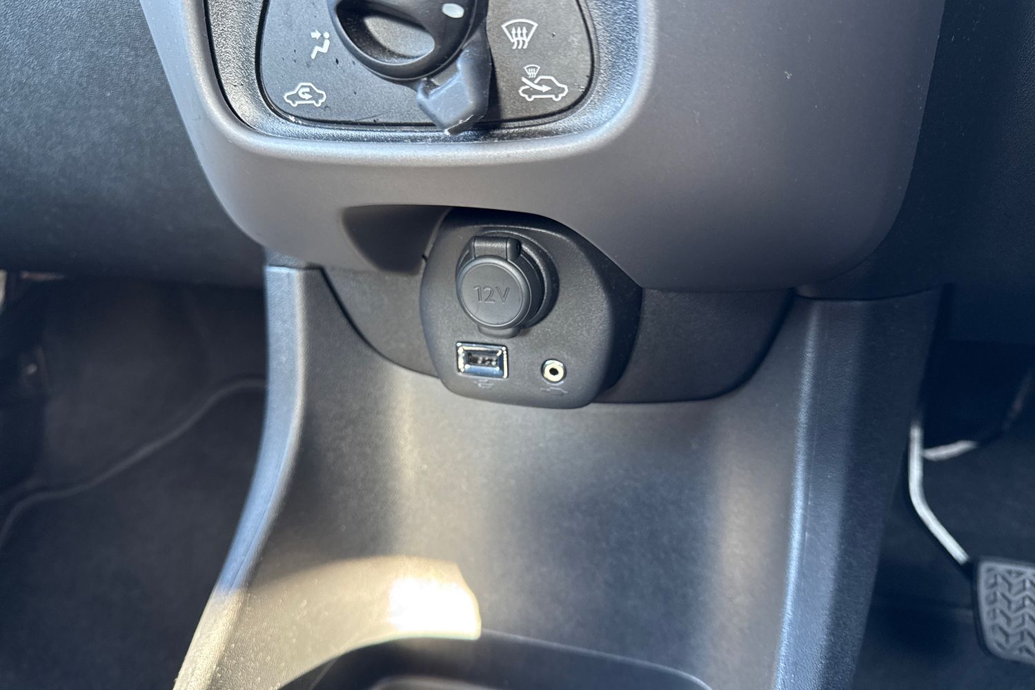 Used Peugeot 108 2018 for sale - 77747686: Photo 52