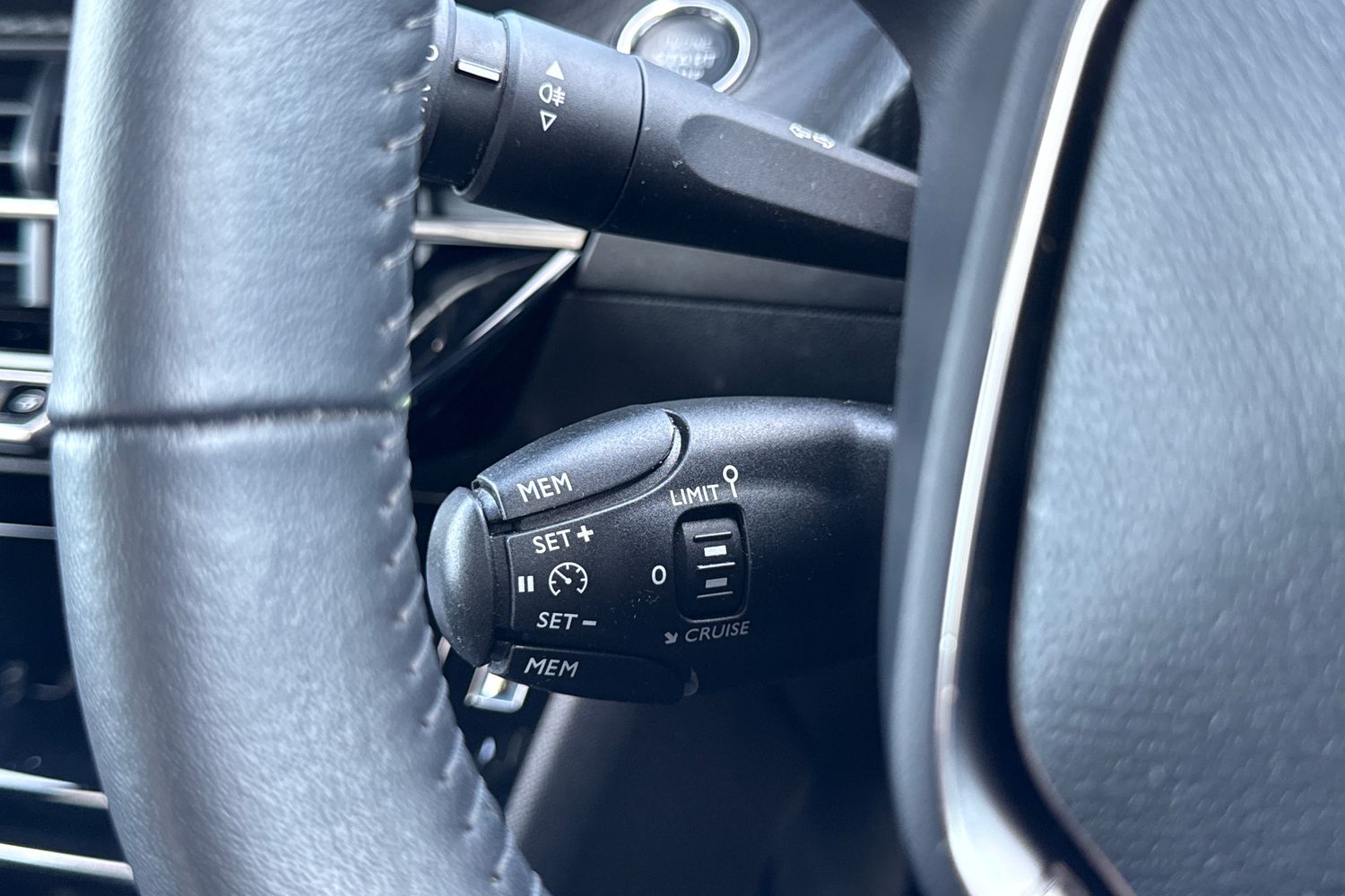 Used Peugeot 2008 2023 for sale - 77943899: Photo 39