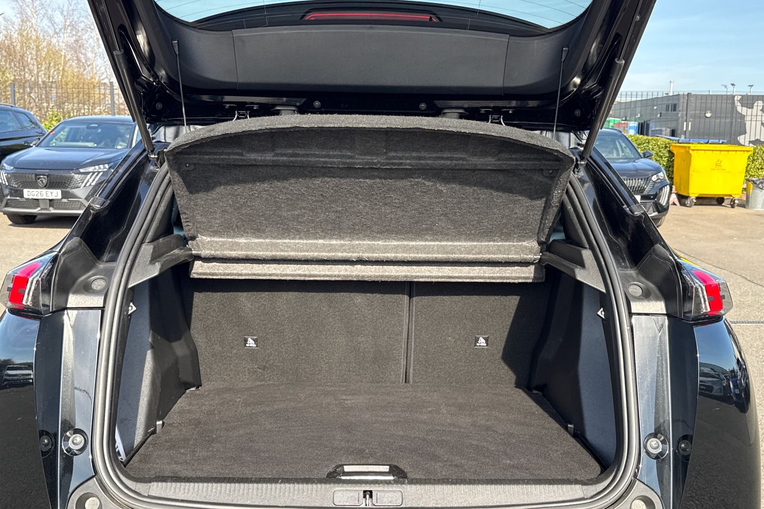 Used Peugeot 2008 2023 for sale - 77943899: Photo 6