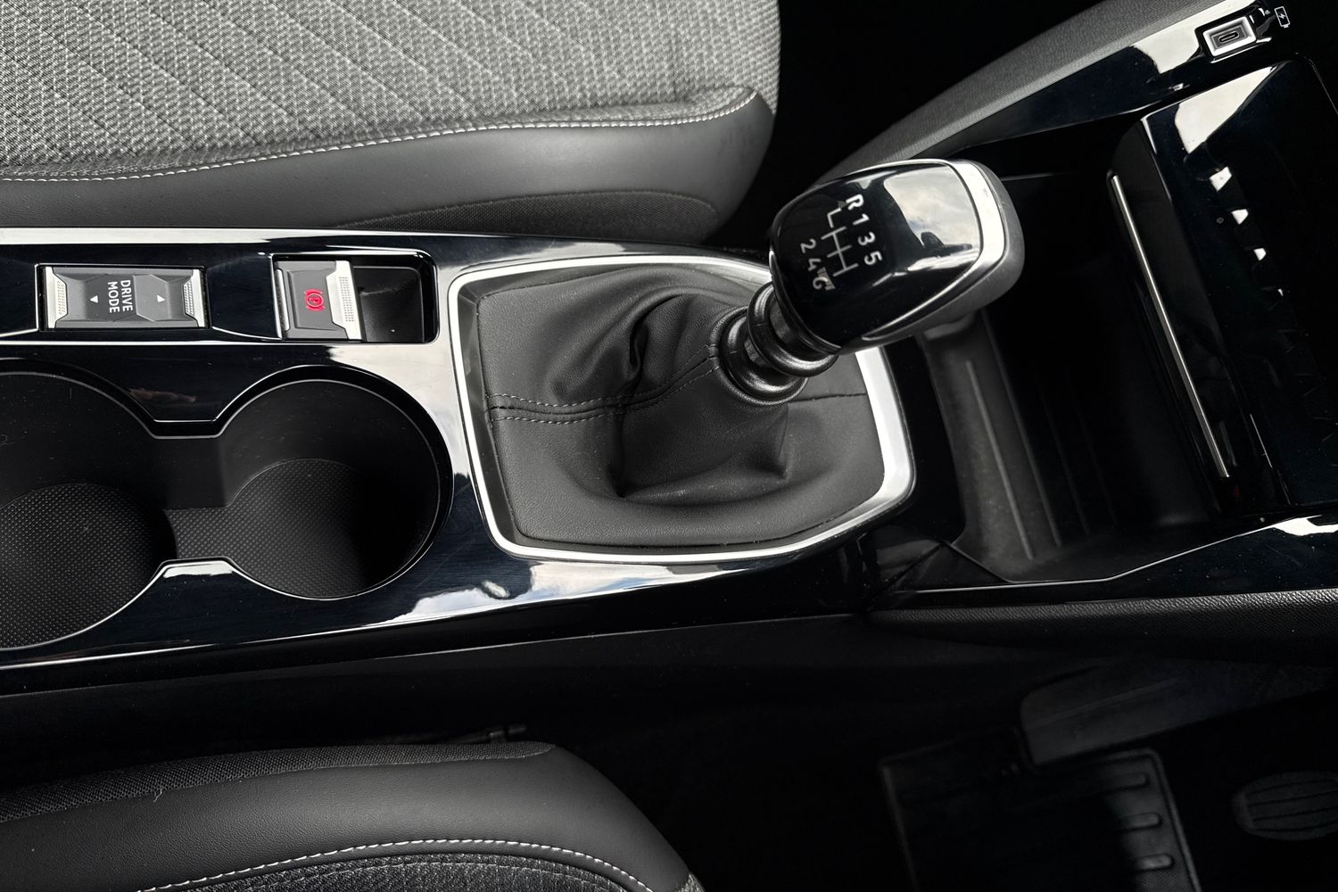 Used Peugeot 2008 2023 for sale - 77654238: Photo 22