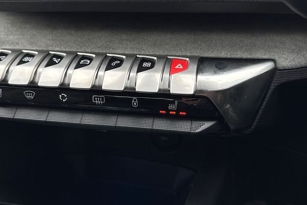 Used Peugeot 3008 2023 for sale - 76300389: Photo 55