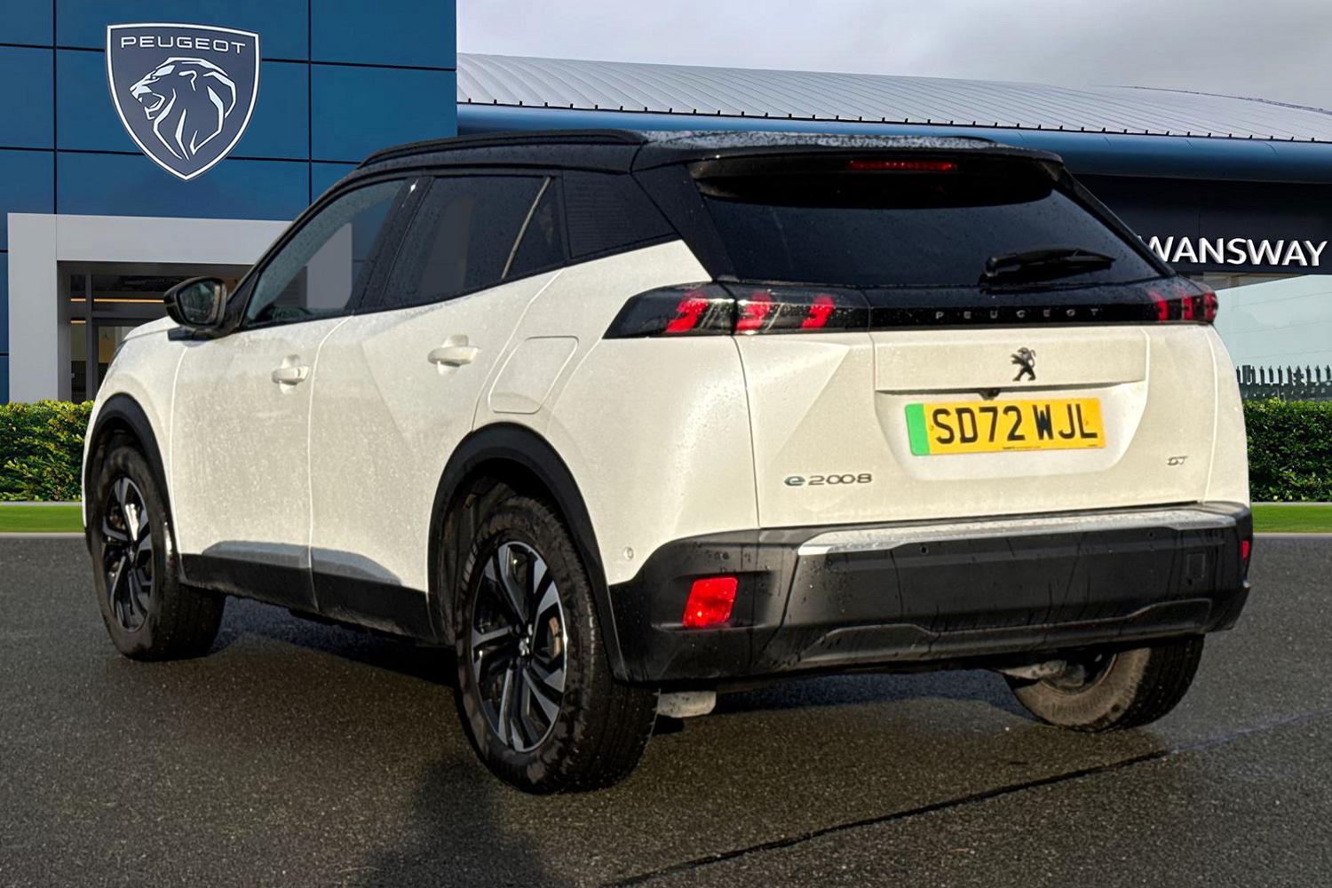 Used Peugeot E-2008 2022 for sale - 76923003: Photo 2