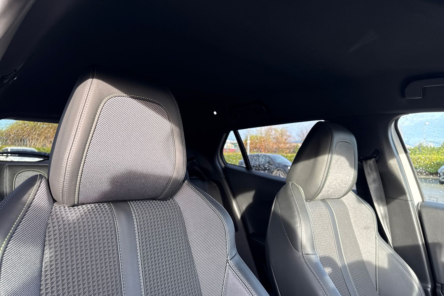 Used Peugeot E-2008 2022 for sale - 76923003: Photo 23