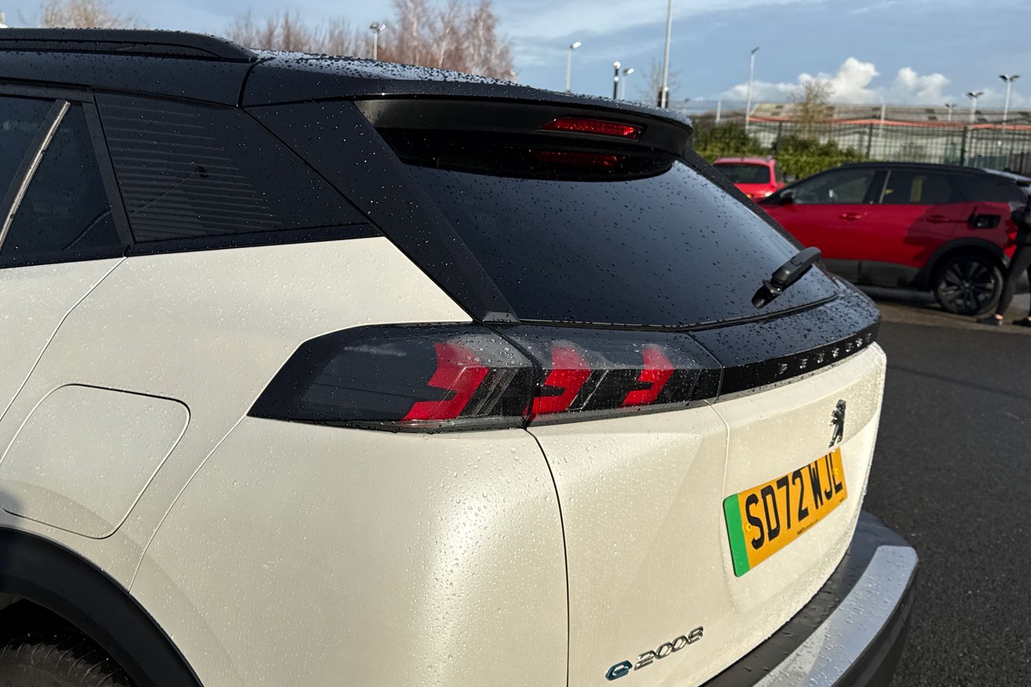 Used Peugeot E-2008 2022 for sale - 76923003: Photo 29