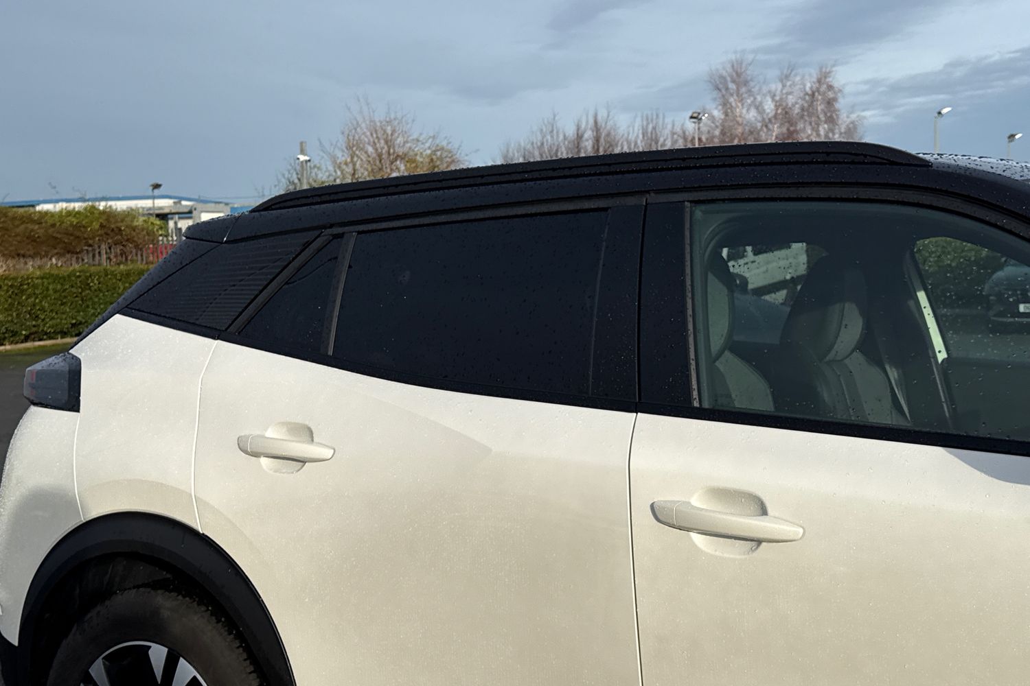 Used Peugeot E-2008 2022 for sale - 76923003: Photo 34