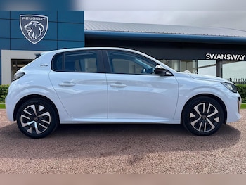 Used Peugeot 208 2025 for sale - 78776931: Photo