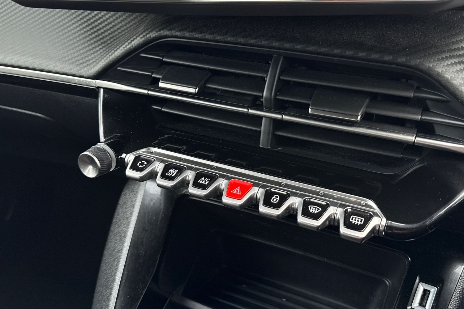 Used Peugeot 2008 2023 for sale - 77527547: Photo 54