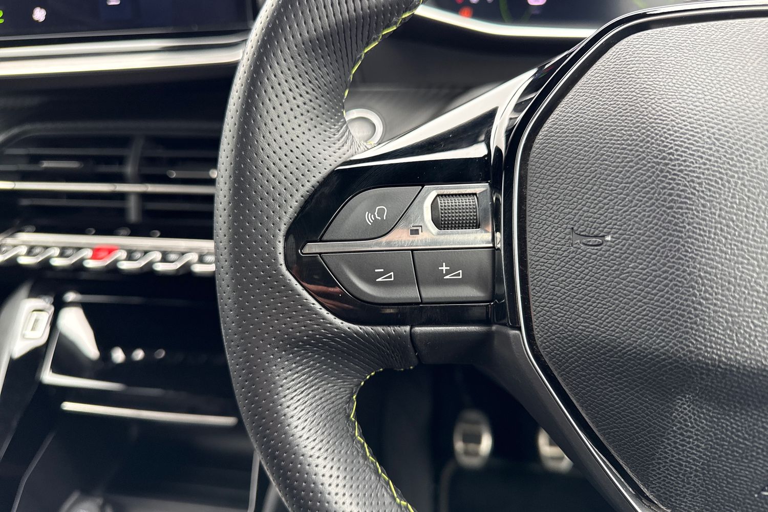 Used Peugeot 208 2024 for sale - 77963512: Photo 38