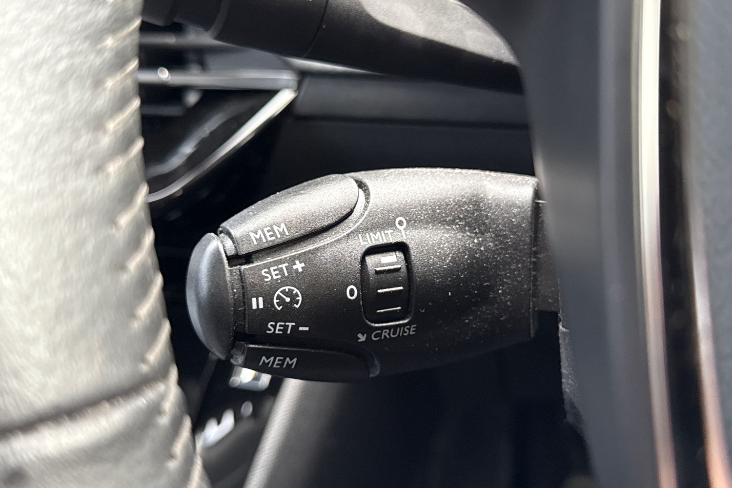 Used Peugeot 2008 2021 for sale - 76746319: Photo 32