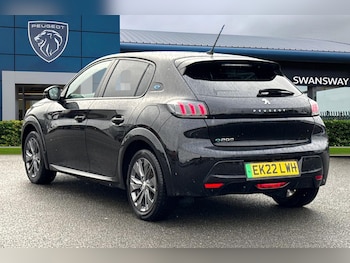 Used Peugeot E-208 2022 for sale - 77520283: Photo