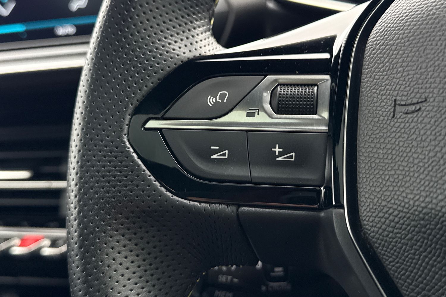 Used Peugeot 2008 2022 for sale - 78084158: Photo 35